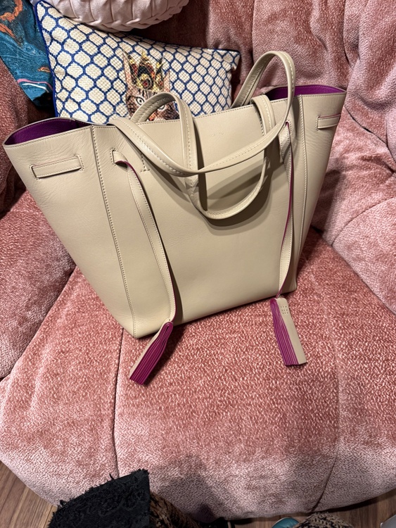 カバ（ブランドバッグ）の商品画像 - 査定依頼日：2025年12月17日 - 最高査定価格：80,000円