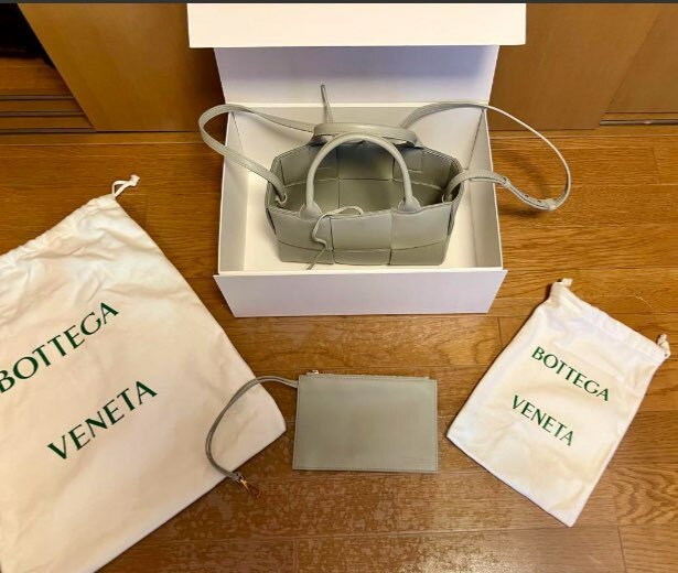 ミニ　アルコトート　アゲートグレー（ブランドバッグ）の商品画像 - 査定依頼日：2025年3月10日 - 最高査定価格：150,000円