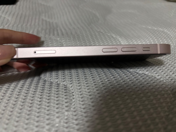 iPhone iPhone 13 mini 128GB SIMフリー（スマホ）の商品画像 - 査定依頼日：2026年8月27日 - 最高査定価格：32,000円