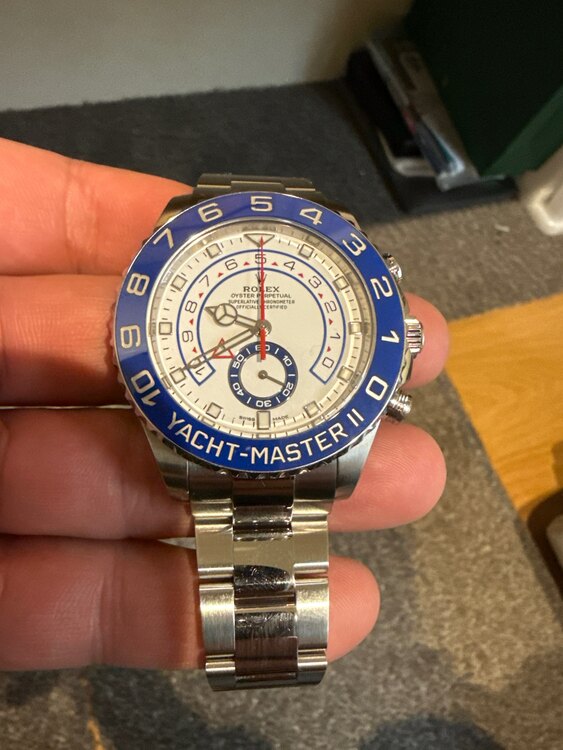 ロレックス ヨットマスター （高級時計）の商品画像 - 査定依頼日：2025年5月10日 - 最高査定価格：3,000,000円