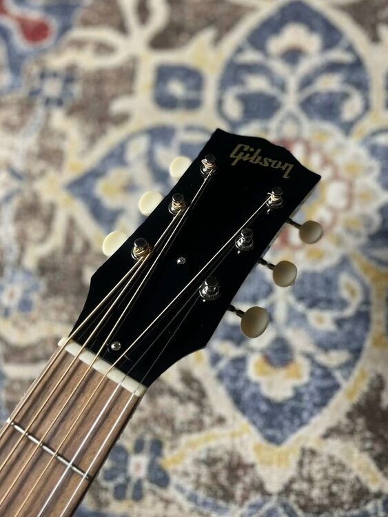 60s J-45 STD FIXED Ebony【島村楽器オーダーモデル】（ピアノ・楽器・PA機材）の商品画像 - 査定依頼日：2026年5月11日 - 最高査定価格：100,000円