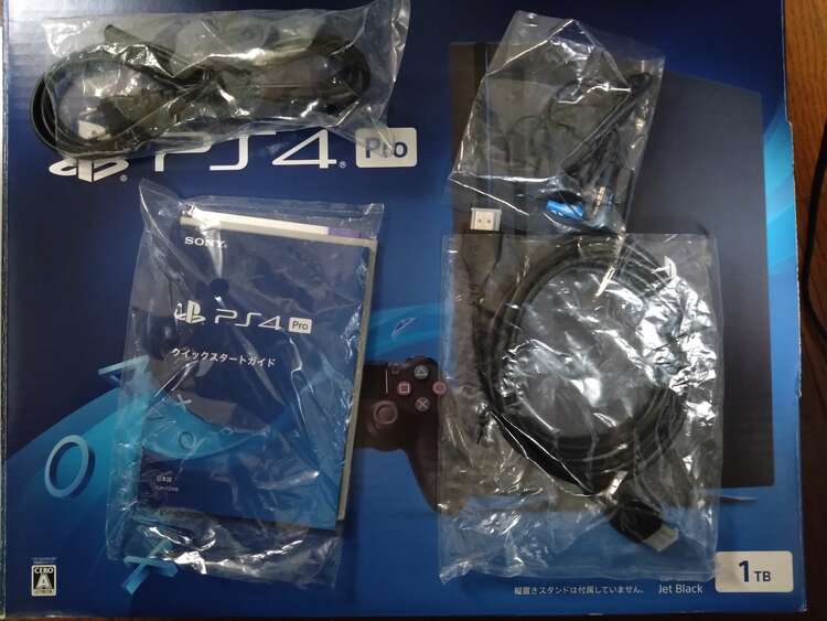 PS4 Pro（ゲーム機本体・ゲームソフト）の商品画像 - 査定依頼日：2023年12月9日 - 最高査定価格：18,000円