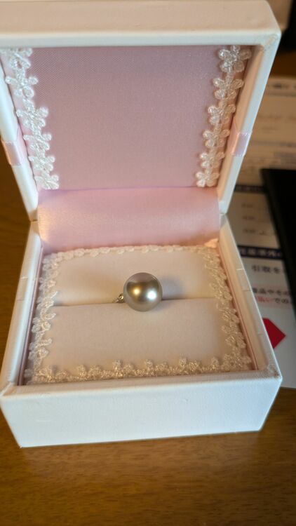 分かりません（宝石）の商品画像 - 査定依頼日：2025年10月13日 - 最高査定価格：100,000円