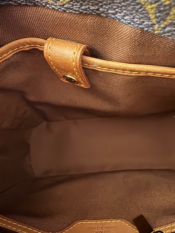 ヴァヴァン（ブランドバッグ）の商品画像 - 査定依頼日：2025年6月27日 - 最高査定価格：115,000円