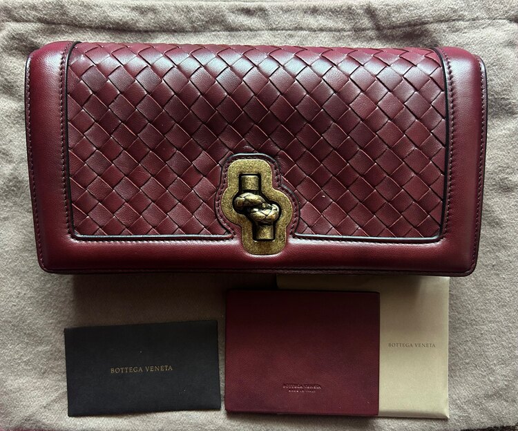 ショルダーバッグ（ブランドバッグ）の商品画像 - 査定依頼日：2025年4月17日 - 最高査定価格：70,000円