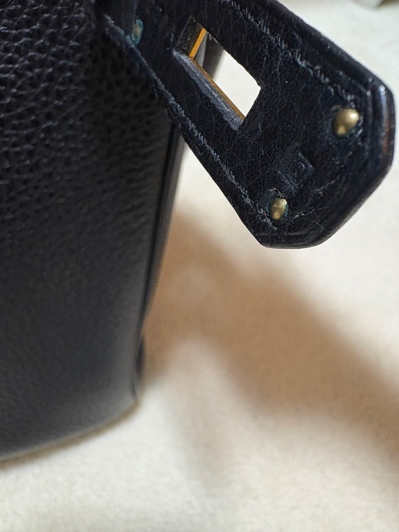 バーキン30 黒　ゴールド金具（ブランドバッグ）の商品画像 - 査定依頼日：2025年8月18日 - 最高査定価格：1,600,000円