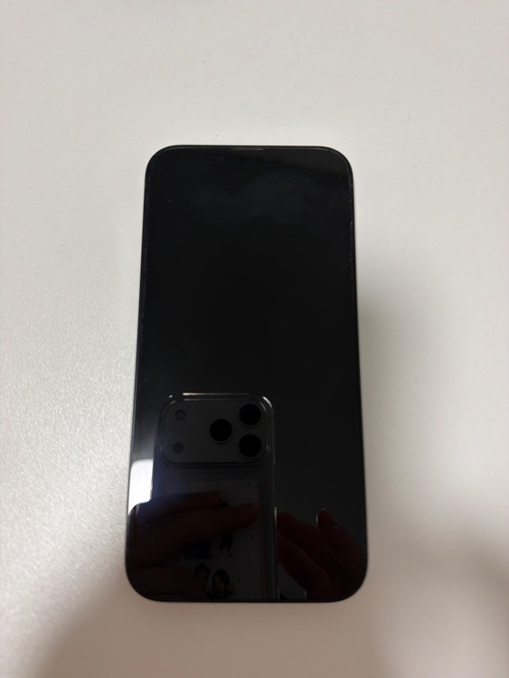 iPhone iPhone 13 128GB docomo（スマホ）の商品画像 - 査定依頼日：2026年5月31日 - 最高査定価格：34,000円