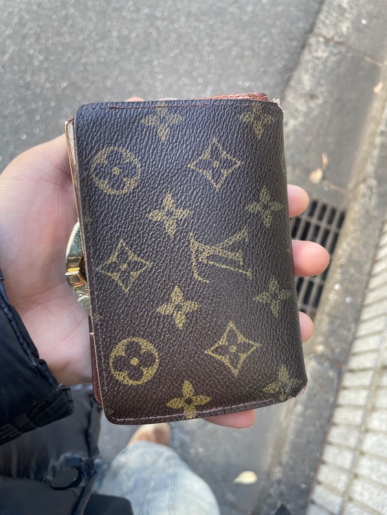 ルイヴィトン モノグラム （ブランドバッグ）の商品画像 - 査定依頼日：2025年12月10日 - 最高査定価格：10,000円