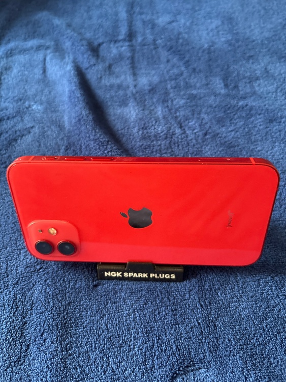 iPhone iPhone 12 64GB au（スマホ）の商品画像 - 査定依頼日：2026年8月28日 - 最高査定価格：23,000円
