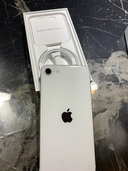 iPhoneSE2（スマホ）の商品画像 - 査定依頼日：2021年8月17日 - 最高査定価格：20,500円