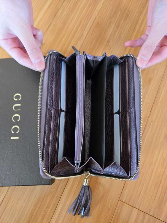 グッチ　長財布（ブランド財布・小物）の商品画像 - 査定依頼日：2025年2月9日 - 最高査定価格：10,000円