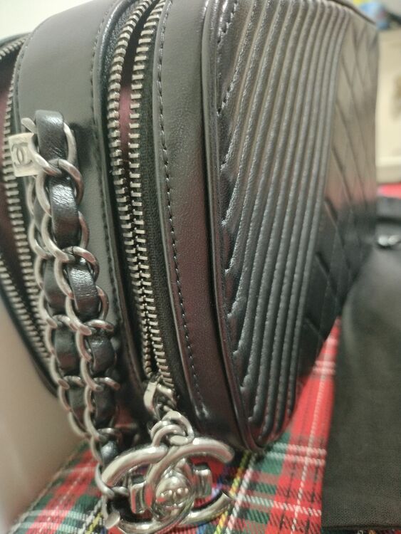 型番は20458004（ブランドバッグ）の商品画像 - 査定依頼日：2025年10月21日 - 最高査定価格：200,000円