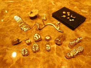 金歯 純金６５ｇ（金・貴金属）の商品画像 - 査定依頼日：2022年7月2日 - 最高査定価格：527,280円