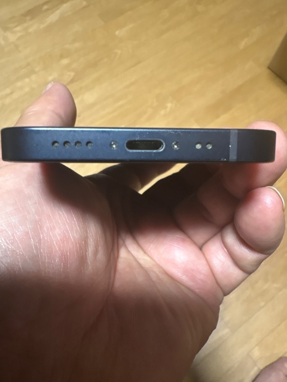 iPhone 12 mini 64GB docomo（スマホ）の商品画像 - 査定依頼日：2026年5月2日 - 最高査定価格：20,000円
