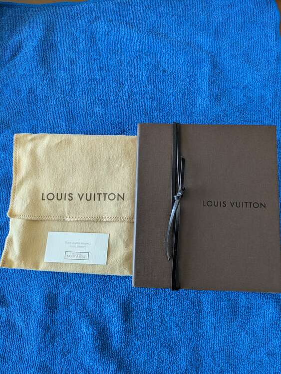 ルイヴィトン ダミエ 二つ折り財布（小銭入れあり）（ブランド財布・小物）の商品画像 - 査定依頼日：2025年3月7日 - 最高査定価格：10,000円