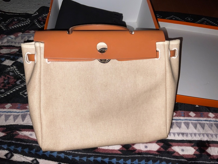 エルメス HERBAG PM（ブランドバッグ）の商品画像 - 査定依頼日：2026年4月15日 - 最高査定価格：700,000円