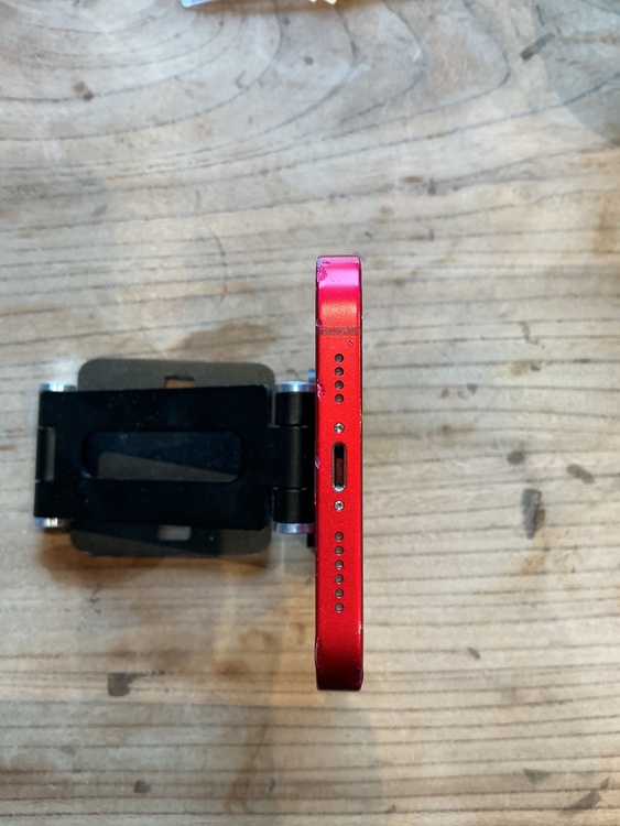 iPhone14puls（スマホ）の商品画像 - 査定依頼日：2026年1月4日 - 最高査定価格：47,000円