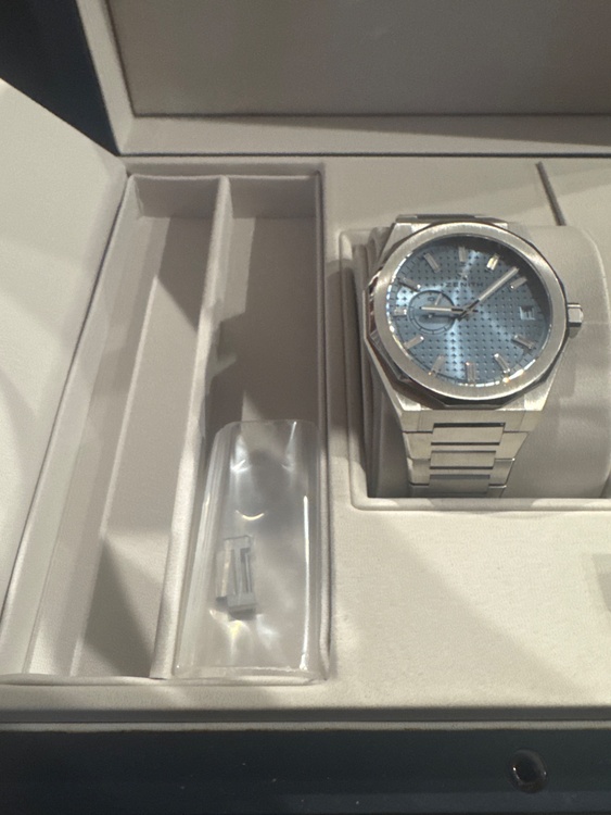 DEFY skyline closed dial（高級時計）の商品画像 - 査定依頼日：2026年2月7日 - 最高査定価格：950,000円