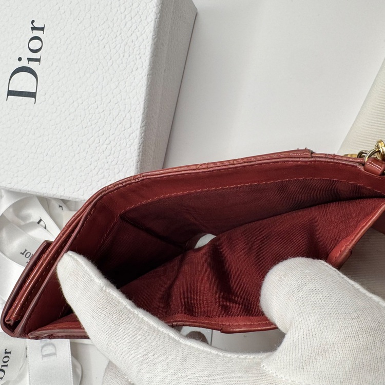 Dior Lady Wallet ピンク（ブランド財布・小物）の商品画像 - 査定依頼日：2025年6月28日 - 最高査定価格：20,000円