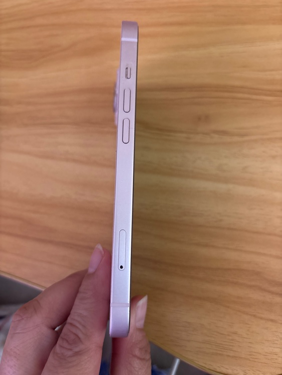 iPhone iPhone 13 128GB SIMフリー（スマホ）の商品画像 - 査定依頼日：2026年7月17日 - 最高査定価格：36,500円