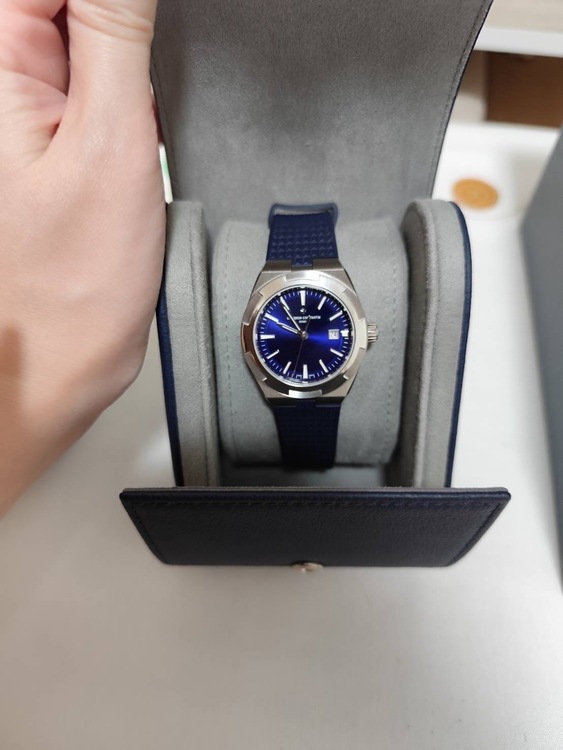 4600V/200A-B980（高級時計）の商品画像 - 査定依頼日：2026年1月15日 - 最高査定価格：3,500,000円