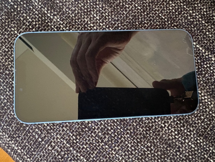 iPhone13 512 ブルー（スマホ）の商品画像 - 査定依頼日：2026年7月6日 - 最高査定価格：50,000円