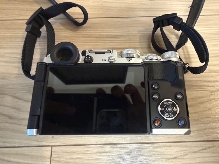 PEN-F（カメラ）の商品画像 - 査定依頼日：2025年11月29日 - 最高査定価格：90,000円