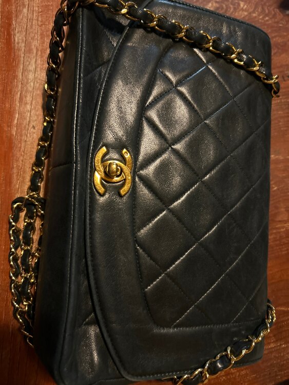 シャネルバック（ブランドバッグ）の商品画像 - 査定依頼日：2025年1月18日 - 最高査定価格：500,000円