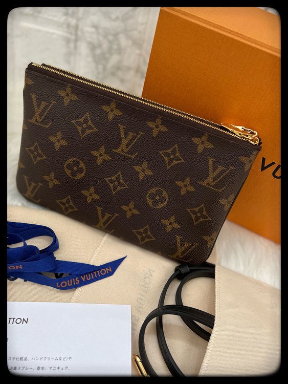 未使用ルイヴィトンポシェットドゥーブルジップ（ブランドバッグ）の商品画像 - 査定依頼日：2022年10月3日 - 最高査定価格：120,000円