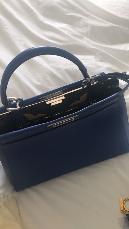 フェンディ  （ブランドバッグ）の商品画像 - 査定依頼日：2025年1月30日 - 最高査定価格：250,000円