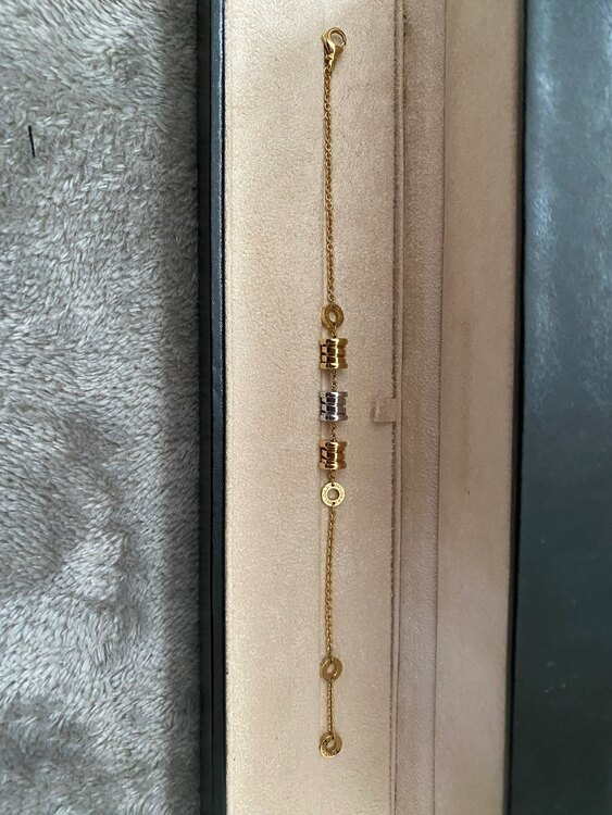 BVLGARI ビーゼロワン（金・貴金属）の商品画像 - 査定依頼日：2025年1月24日 - 最高査定価格：200,000円