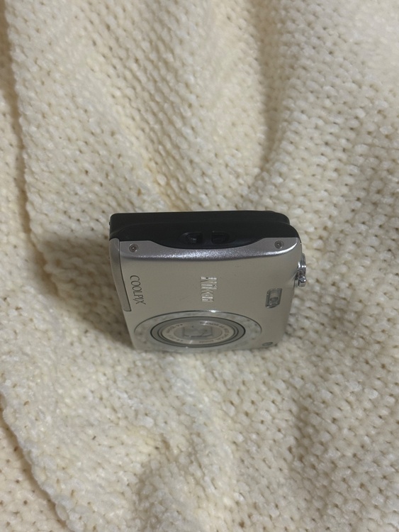 Nikon COOLPIX A100（カメラ）の商品画像 - 査定依頼日：2026年8月5日 - 最高査定価格：10,000円