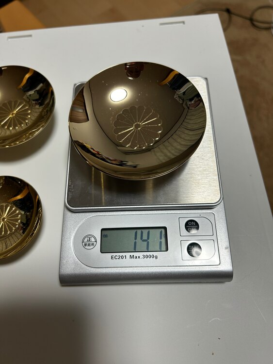 金杯（金・貴金属）の商品画像 - 査定依頼日：2023年12月9日 - 最高査定価格：500円