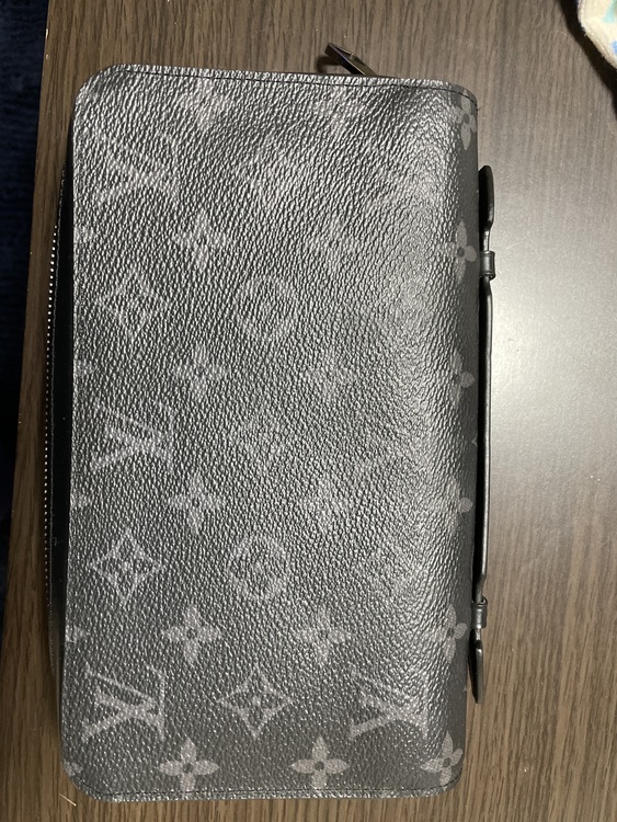 M61698ZIPPYXLm.ECLI.（ブランドバッグ）の商品画像 - 査定依頼日：2021年10月1日 - 最高査定価格：70,000円