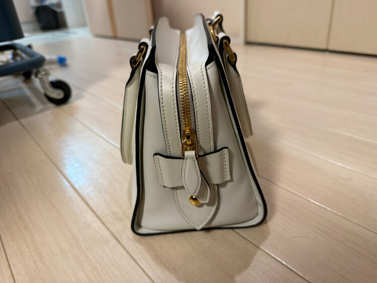 プラダバッグ（ブランドバッグ）の商品画像 - 査定依頼日：2025年4月2日 - 最高査定価格：130,000円