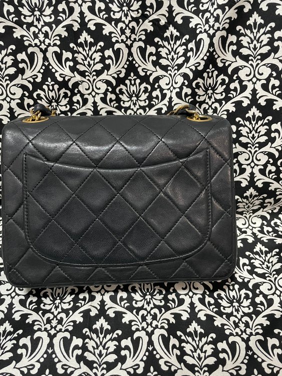 ミニマトラッセ（ブランドバッグ）の商品画像 - 査定依頼日：2023年1月20日