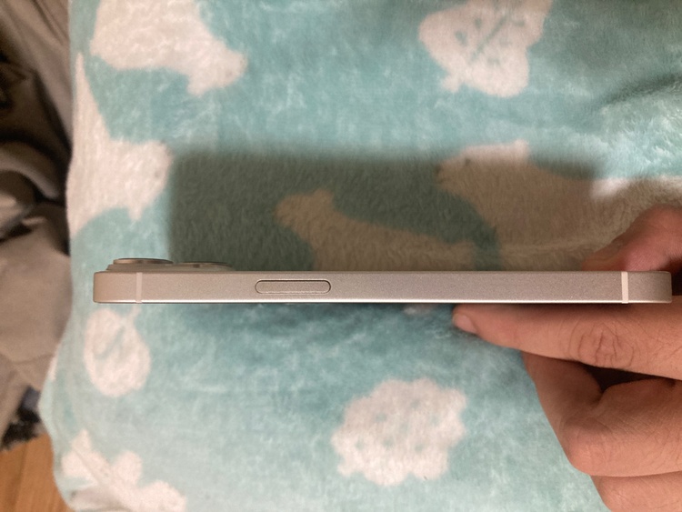 iPhone iPhone 14 128GB SIMフリー（スマホ）の商品画像 - 査定依頼日：2026年8月28日 - 最高査定価格：36,000円