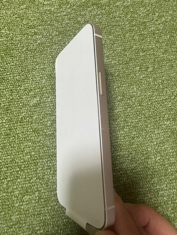 iPhone13 256GB（スマホ）の商品画像 - 査定依頼日：2026年7月24日 - 最高査定価格：41,000円