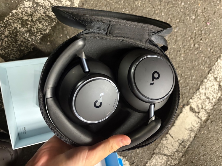Ankerヘッドホンq45（オーディオ・スピーカー）の商品画像 - 査定依頼日：2026年5月23日 - 最高査定価格：100,000円