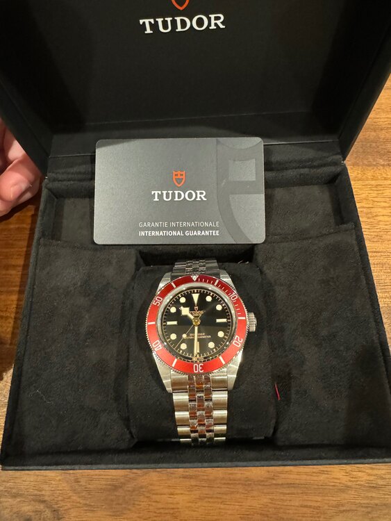 M7941A1AORU（高級時計）の商品画像 - 査定依頼日：2025年2月7日 - 最高査定価格：450,000円