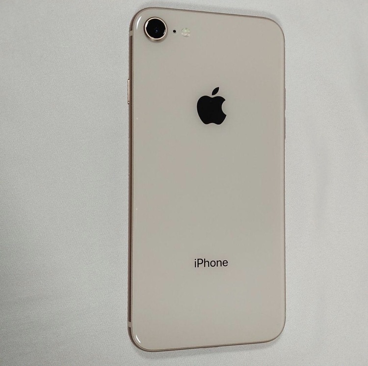 Apple iPhone8 64GB ゴールド（スマホ）の商品画像 - 査定依頼日：2026年7月28日 - 最高査定価格：3,000円
