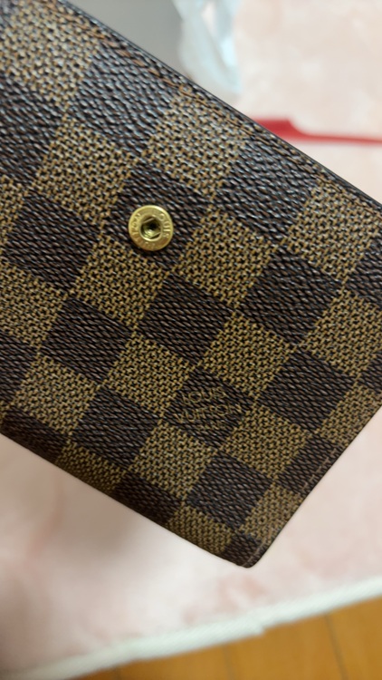 LOUIS VUITTON　ダミエ　ポルトフォイユ ヴィエノワ　二つ折り がま口（ブランド財布・小物）の商品画像 - 査定依頼日：2025年7月31日 - 最高査定価格：12,000円