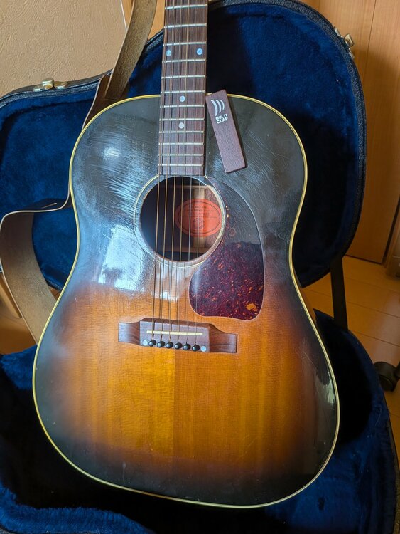 1997年ギブソンJ45（ピアノ・楽器・PA機材）の商品画像 - 査定依頼日：2026年6月9日 - 最高査定価格：160,000円