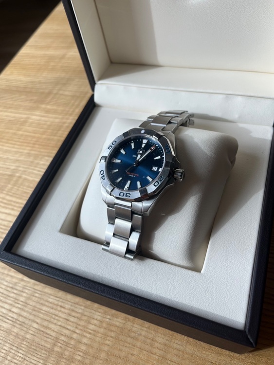 タグホイヤー アクアレーサー WBD111（高級時計）の商品画像 - 査定依頼日：2025年11月9日 - 最高査定価格：138,000円