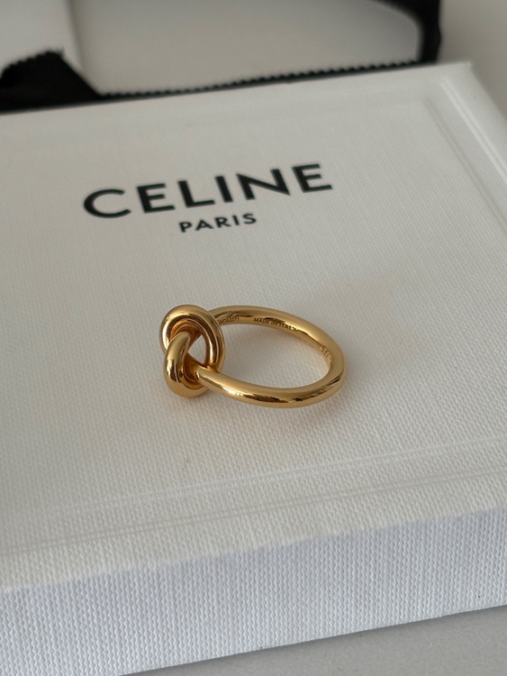 セリーヌ  （ブランドバッグ）の商品画像 - 査定依頼日：2025年7月27日 - 最高査定価格：8,000円