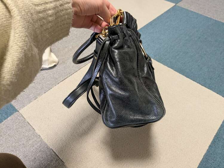 ショルダーバッグ　ヴィッテロ（ブランドバッグ）の商品画像 - 査定依頼日：2025年3月18日 - 最高査定価格：30,000円