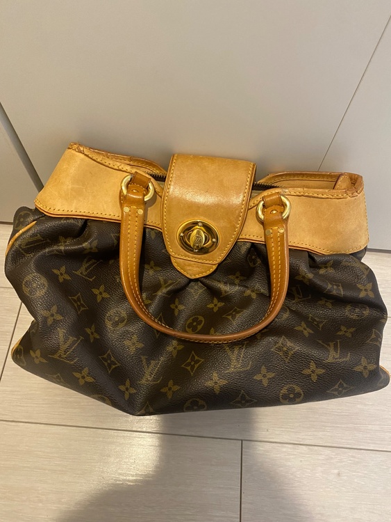 バッグ（ブランドバッグ）の商品画像 - 査定依頼日：2026年2月20日 - 最高査定価格：100,000円