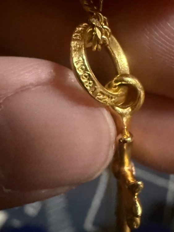 クロムハーツタイニー CHクロスチャーム22K（金・貴金属）の商品画像 - 査定依頼日：2026年1月14日 - 最高査定価格：120,000円