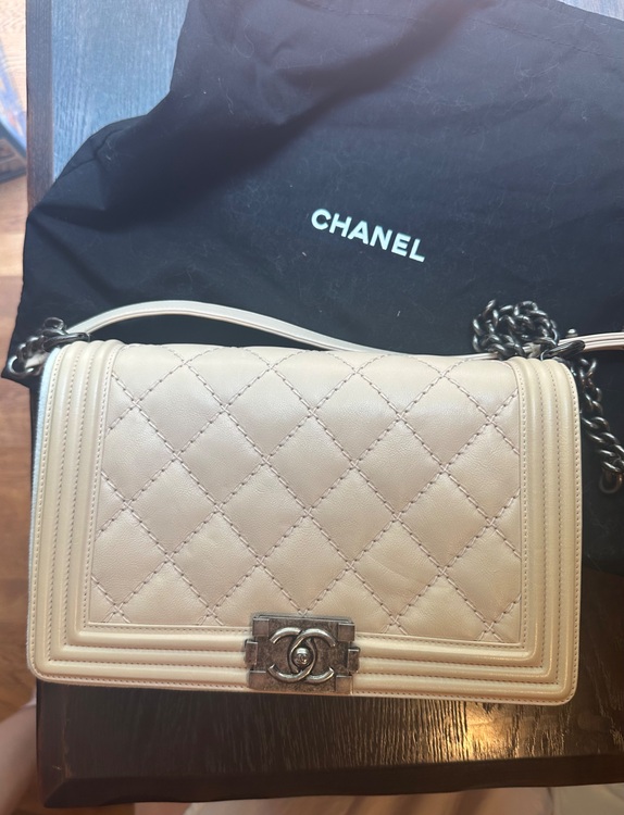シャネル ボーイシャネル （ブランドバッグ）の商品画像 - 査定依頼日：2025年6月22日 - 最高査定価格：300,000円
