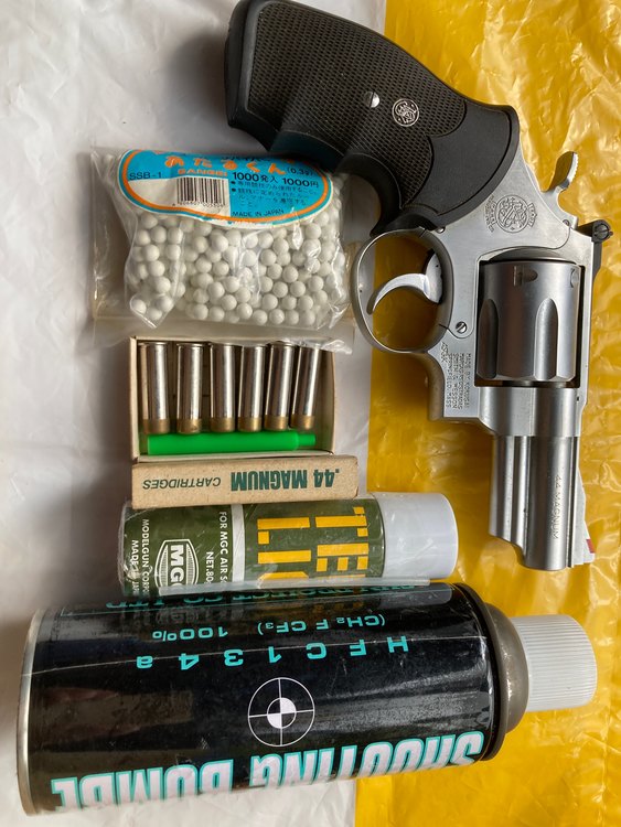 44 MAGNUM（エアガン・ミリタリー用品）の商品画像 - 査定依頼日：2022年9月30日